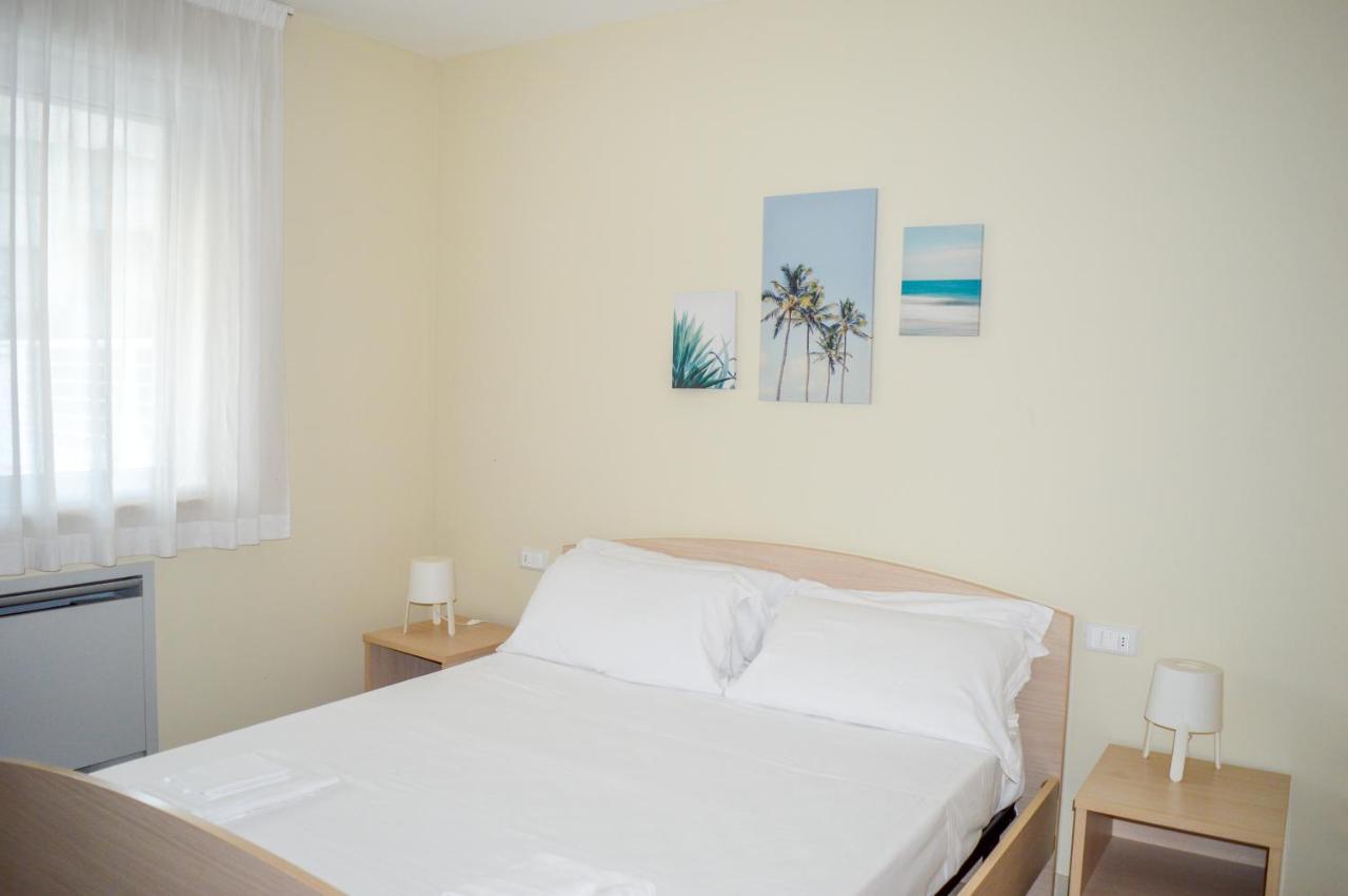 Homiday - Cerrano Park Resort Пинето Екстериор снимка