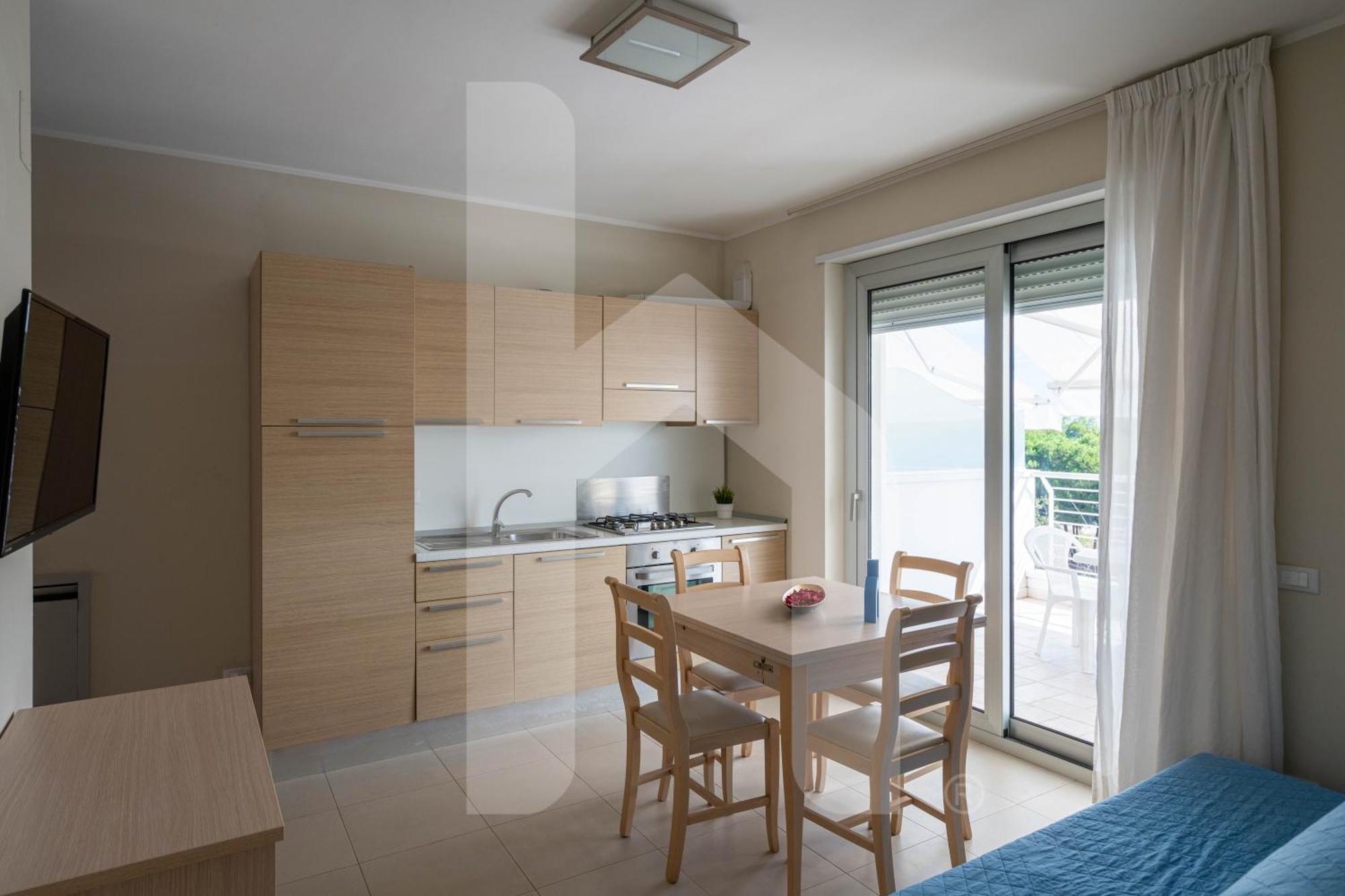 Homiday - Cerrano Park Resort Пинето Екстериор снимка