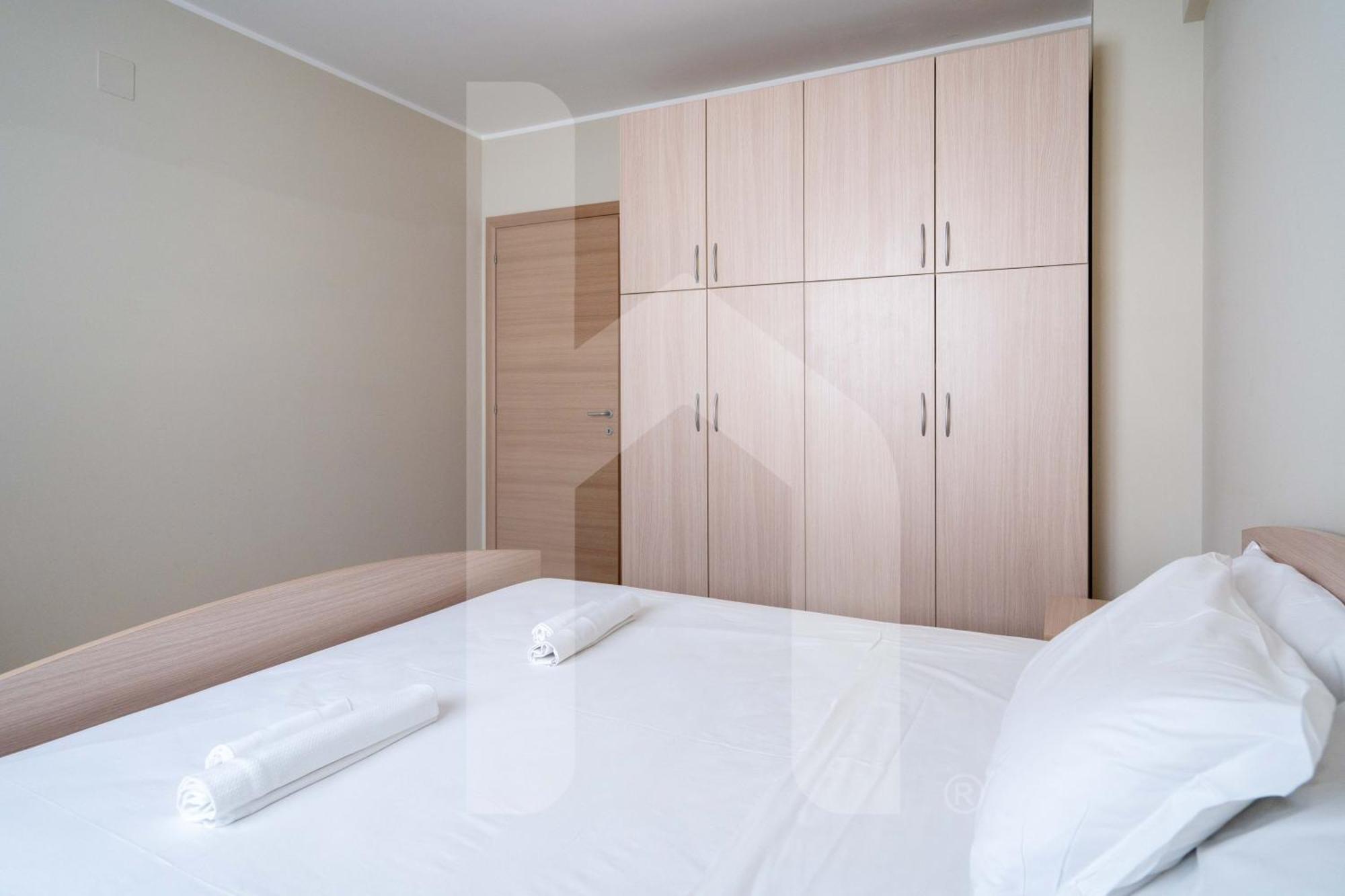 Homiday - Cerrano Park Resort Пинето Екстериор снимка
