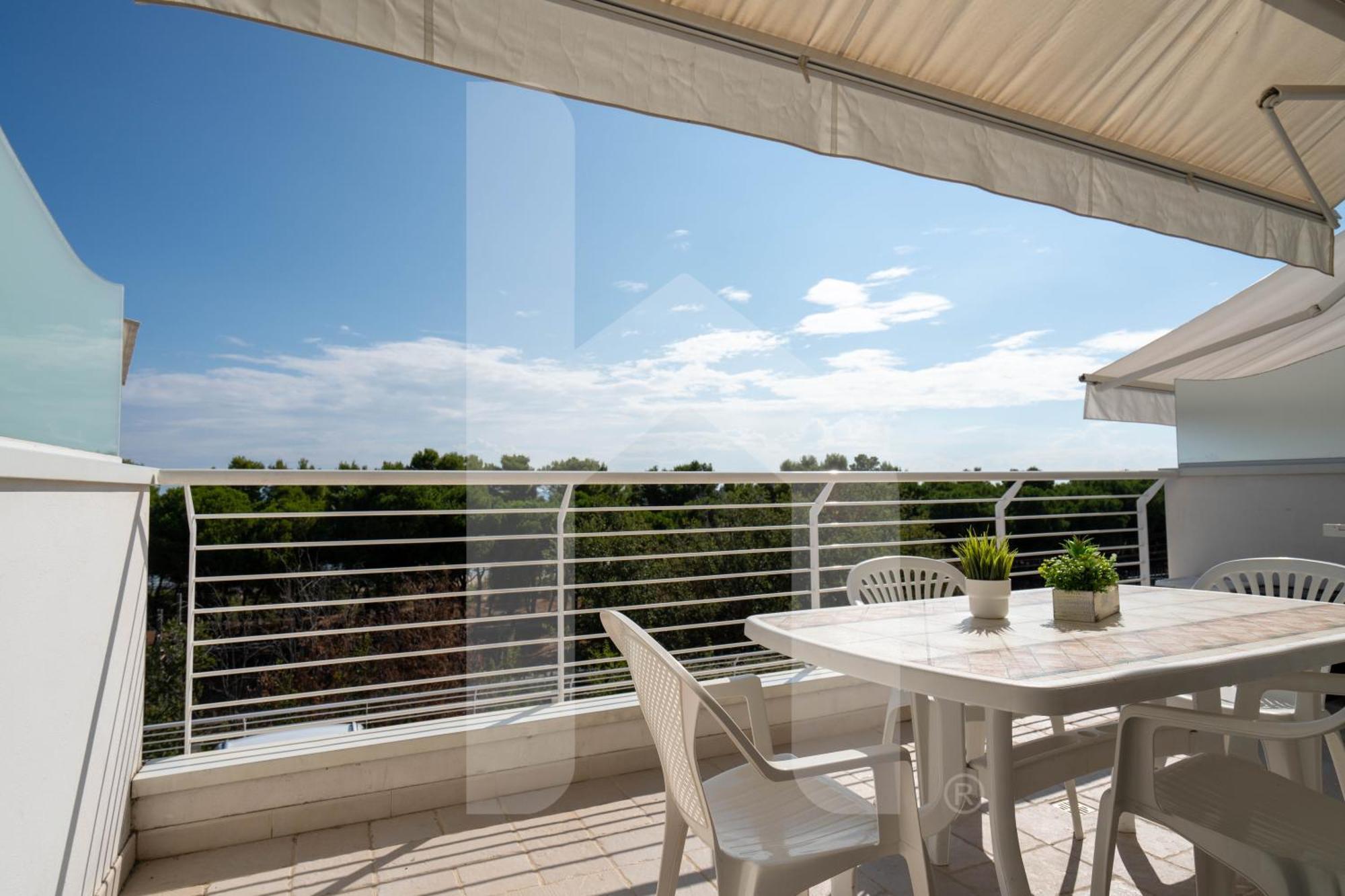 Homiday - Cerrano Park Resort Пинето Екстериор снимка