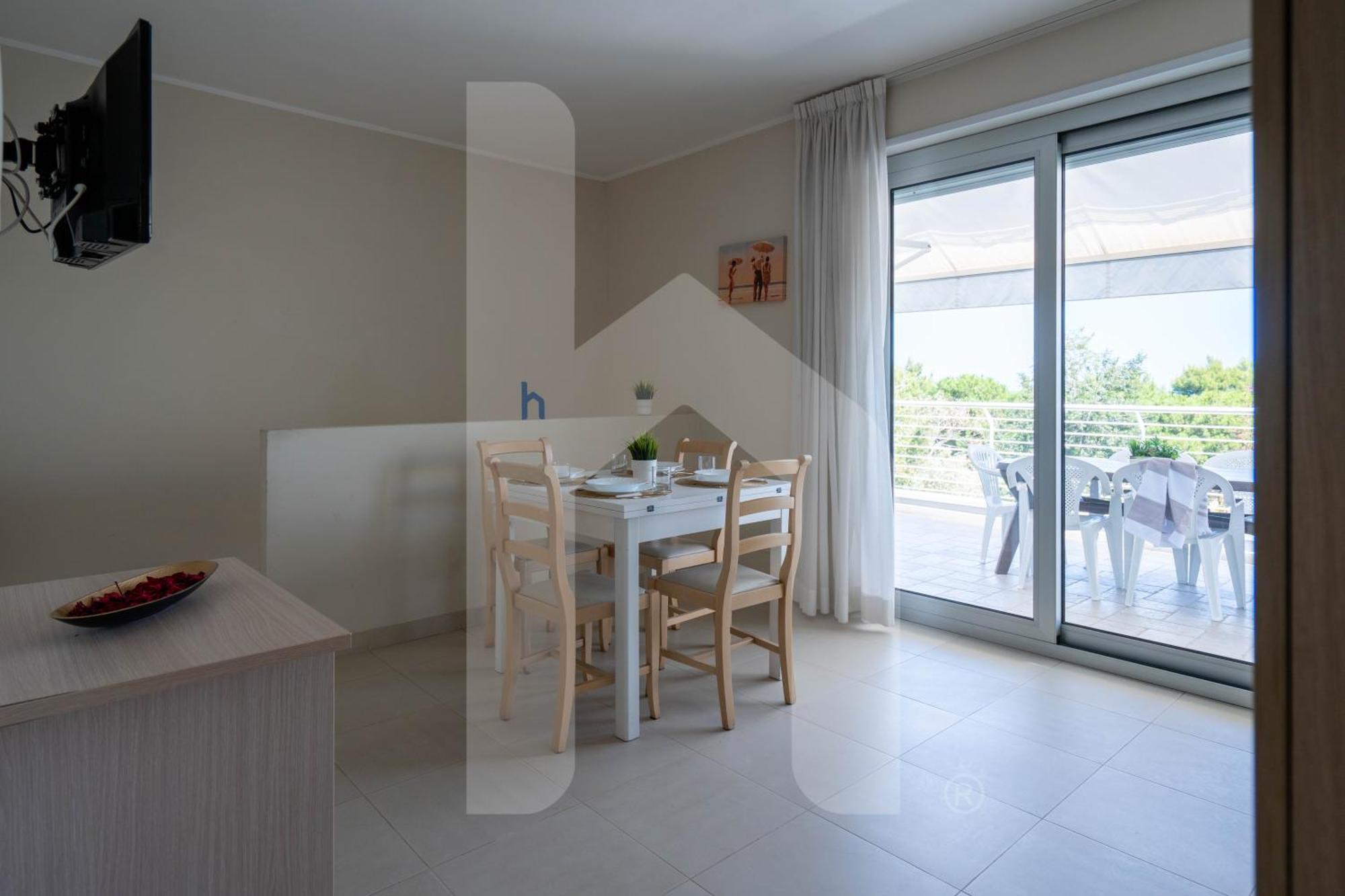 Homiday - Cerrano Park Resort Пинето Екстериор снимка